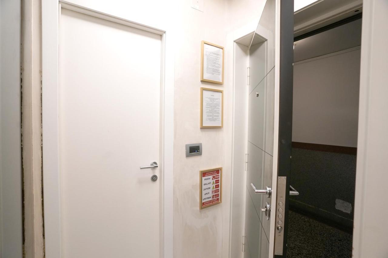 Apartman Stash ベオグラード エクステリア 写真